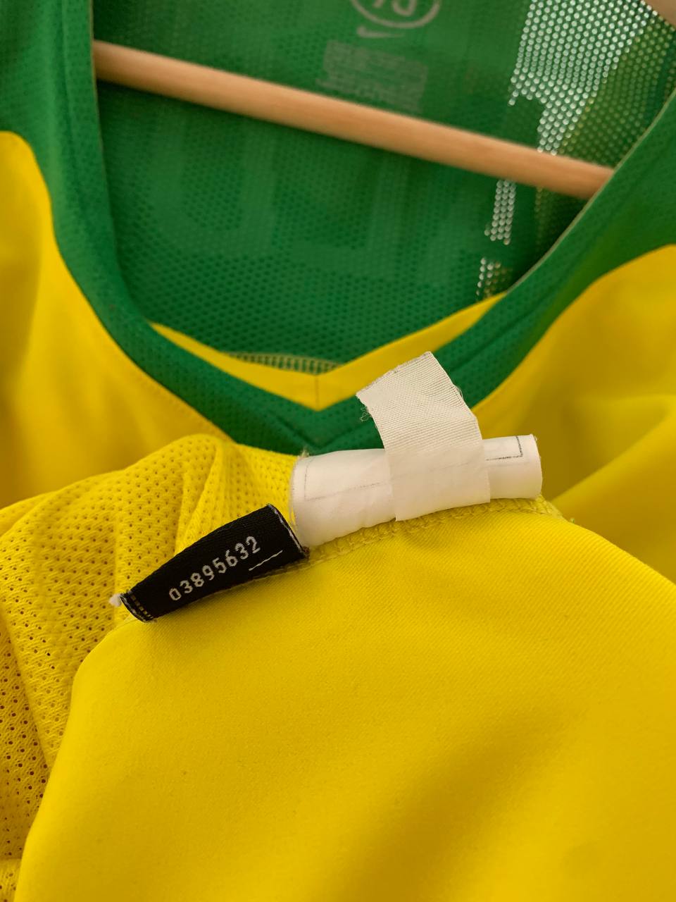 BRAZIL 2004/2006 HOME SHIRT #10 RONALDINHO [XXL]