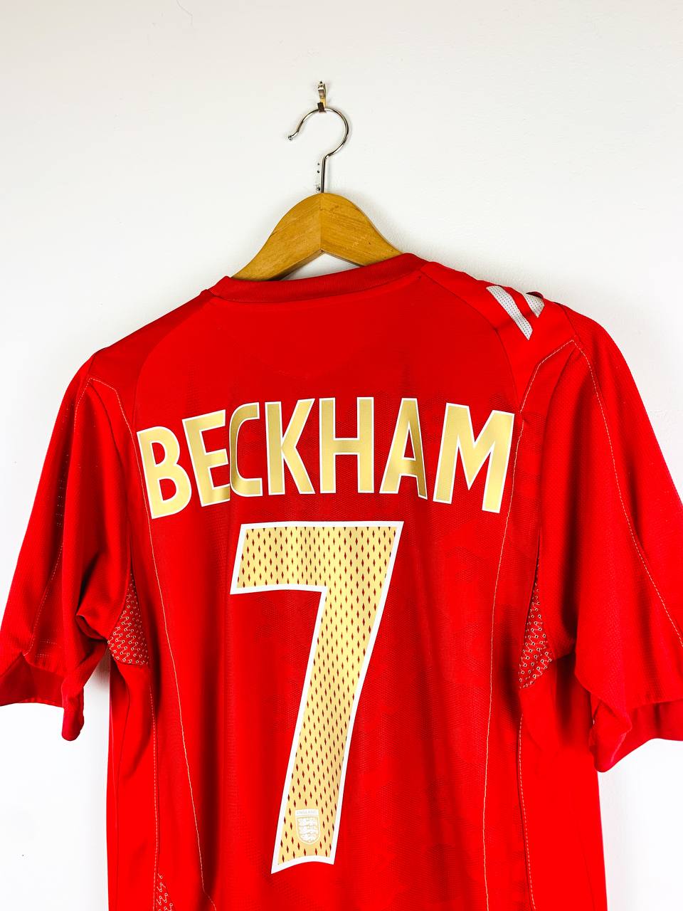 ENGLAND 2006/2008 AWAY SHIRT #7 BECKHAM