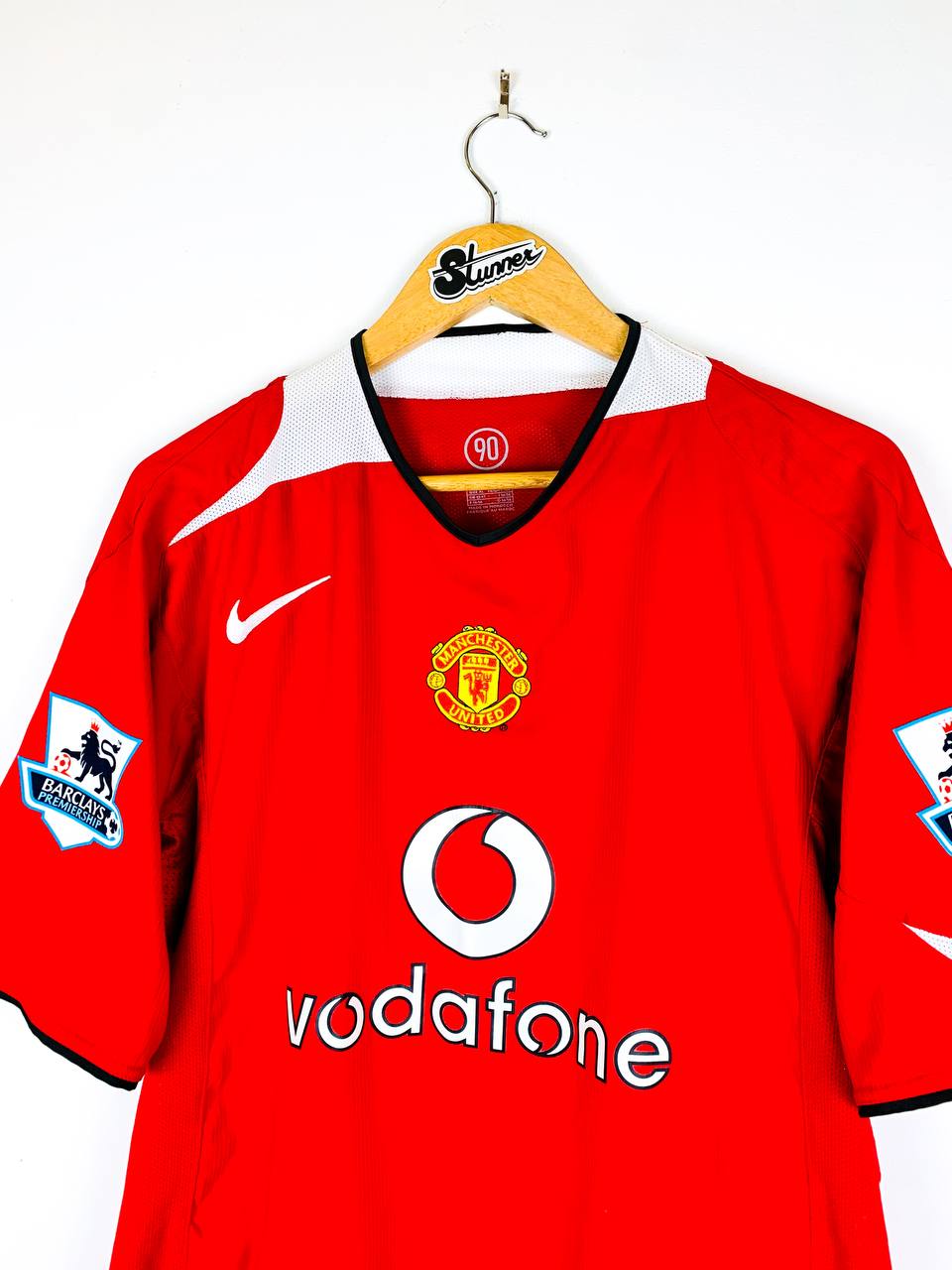 MANCHESTER UNITED 2004/2006 HOME SHIRT #8 ROONEY