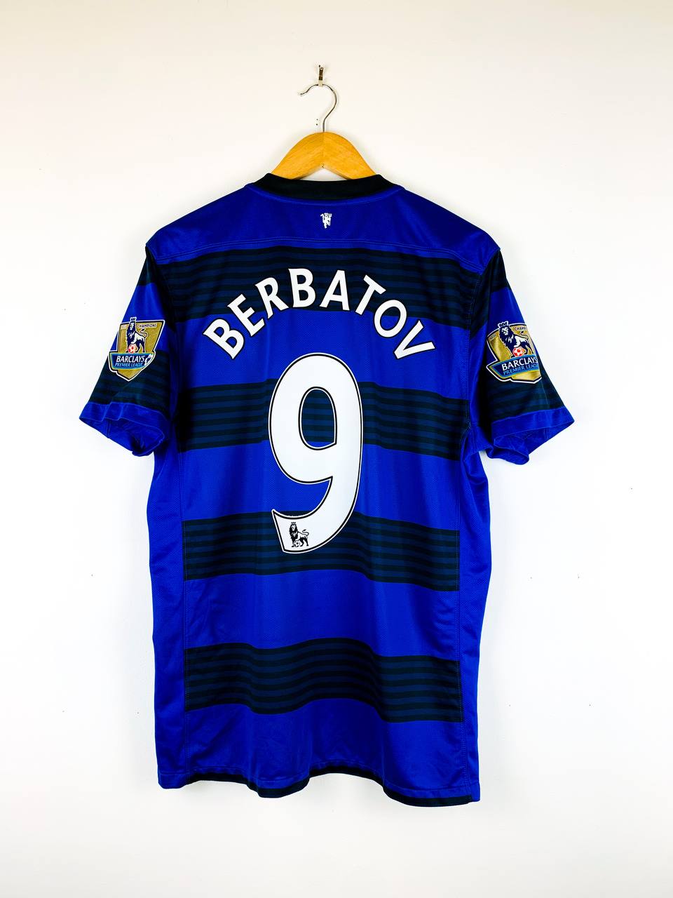MANCHESTER UNITED 2011/2012 AWAY SHIRT #9 BERBATOV
