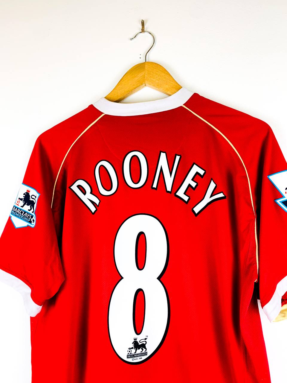 MANCHESTER UNITED 2006/2007 HOME SHIRT #8 ROONEY