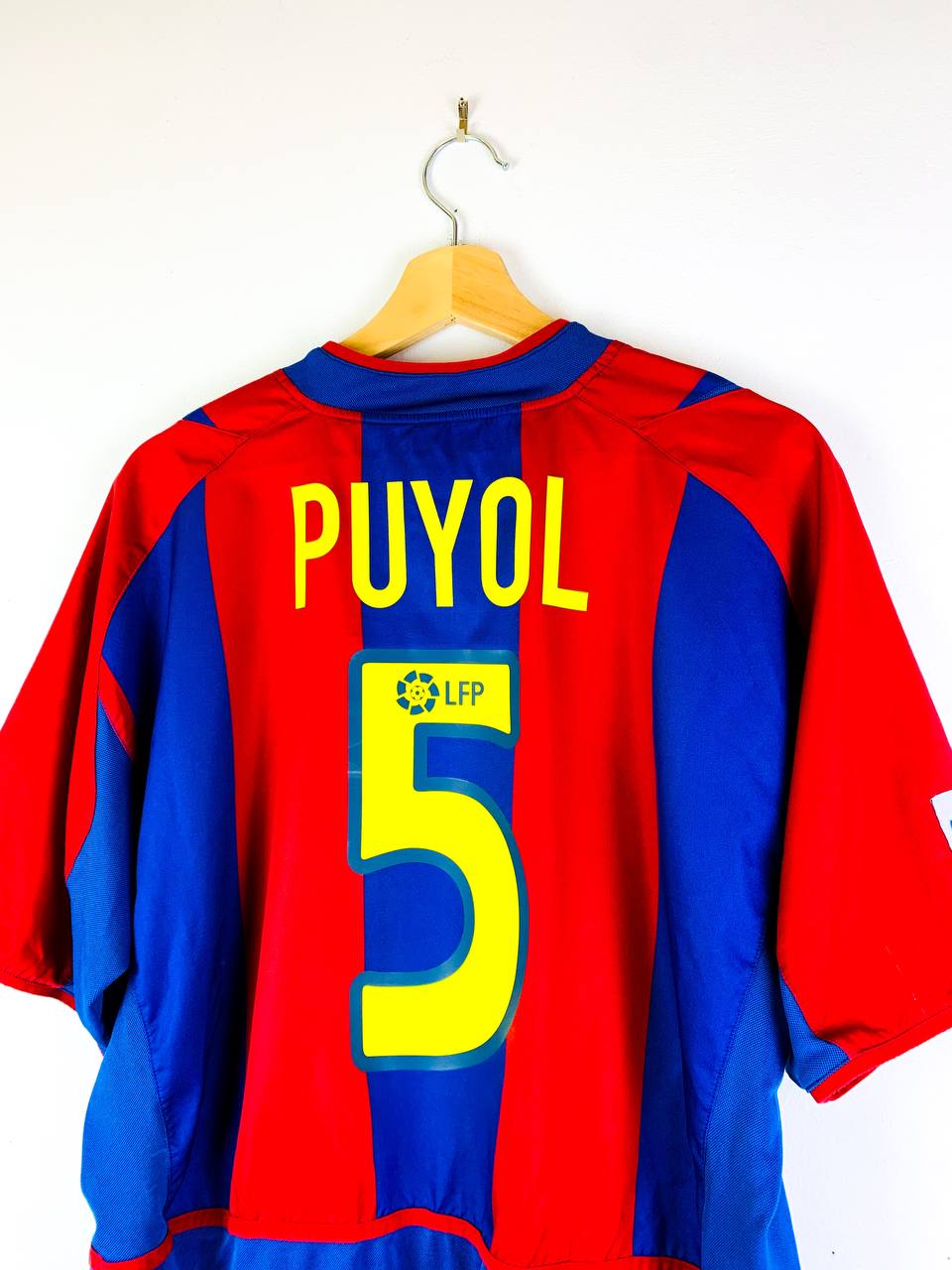 BARCELONA 2002/2003 HOME SHIRT #5 PUYOL