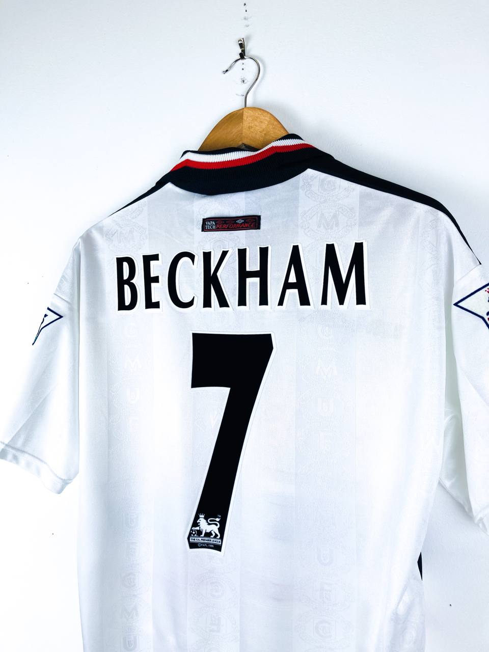 MANCHESTER UNITED 1997/1999 AWAY SHIRT #7 BECKHAM