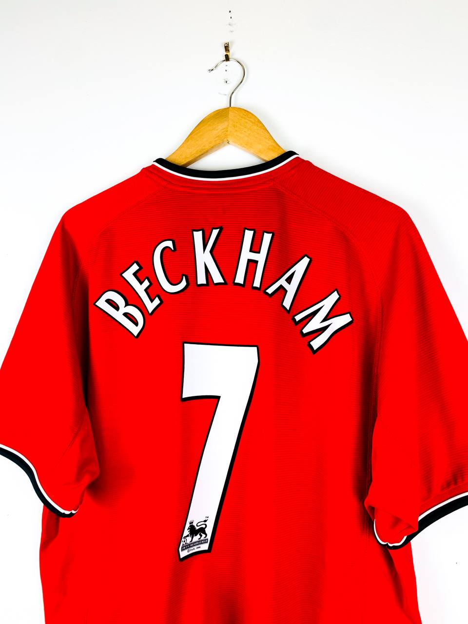 MANCHESTER UNITED 2000/2002 HOME SHIRT #7 BECKHAM [XL]