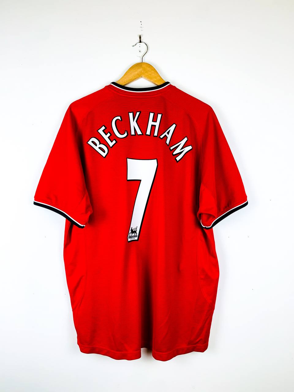 MANCHESTER UNITED 2000/2002 HOME SHIRT #7 BECKHAM [XL]