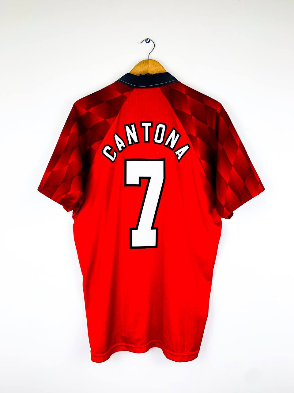 MANCHESTER UNITED 1996/1998 HOME SHIRT #7 CANTONA [L]