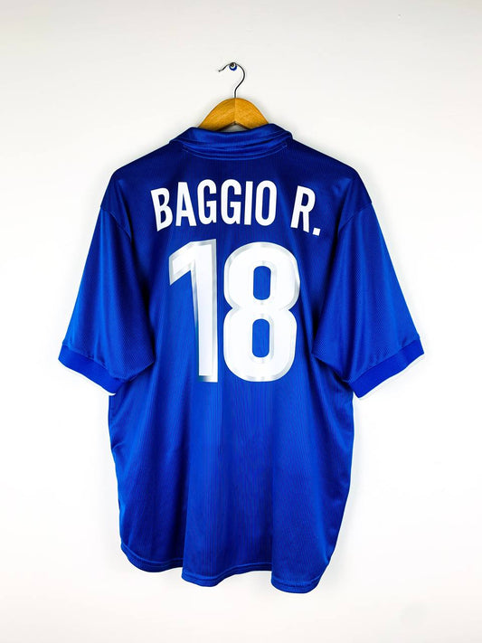 ITALY 1997/1998 HOME SHIRT #18 BAGGIO