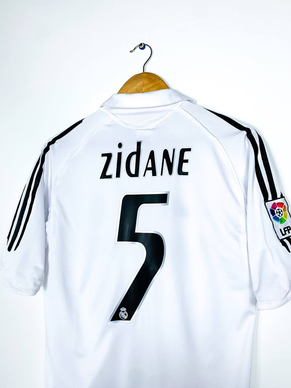 REAL MADRID 2005/2006 HOME SHIRT #5 ZIDANE
