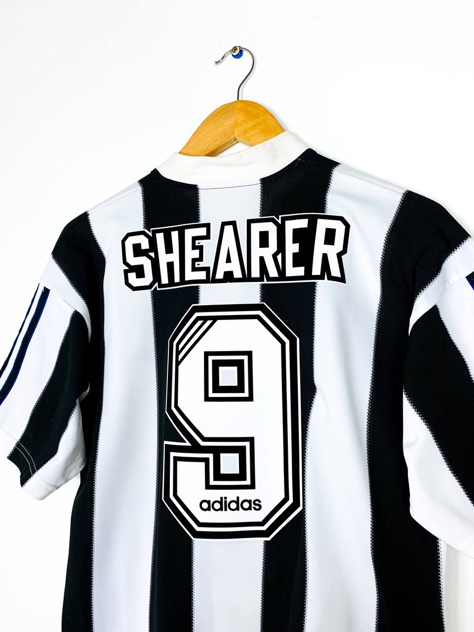 NEWCASTLE UNITED 1995/1997 HOME SHIRT #9 SHEARER [S]