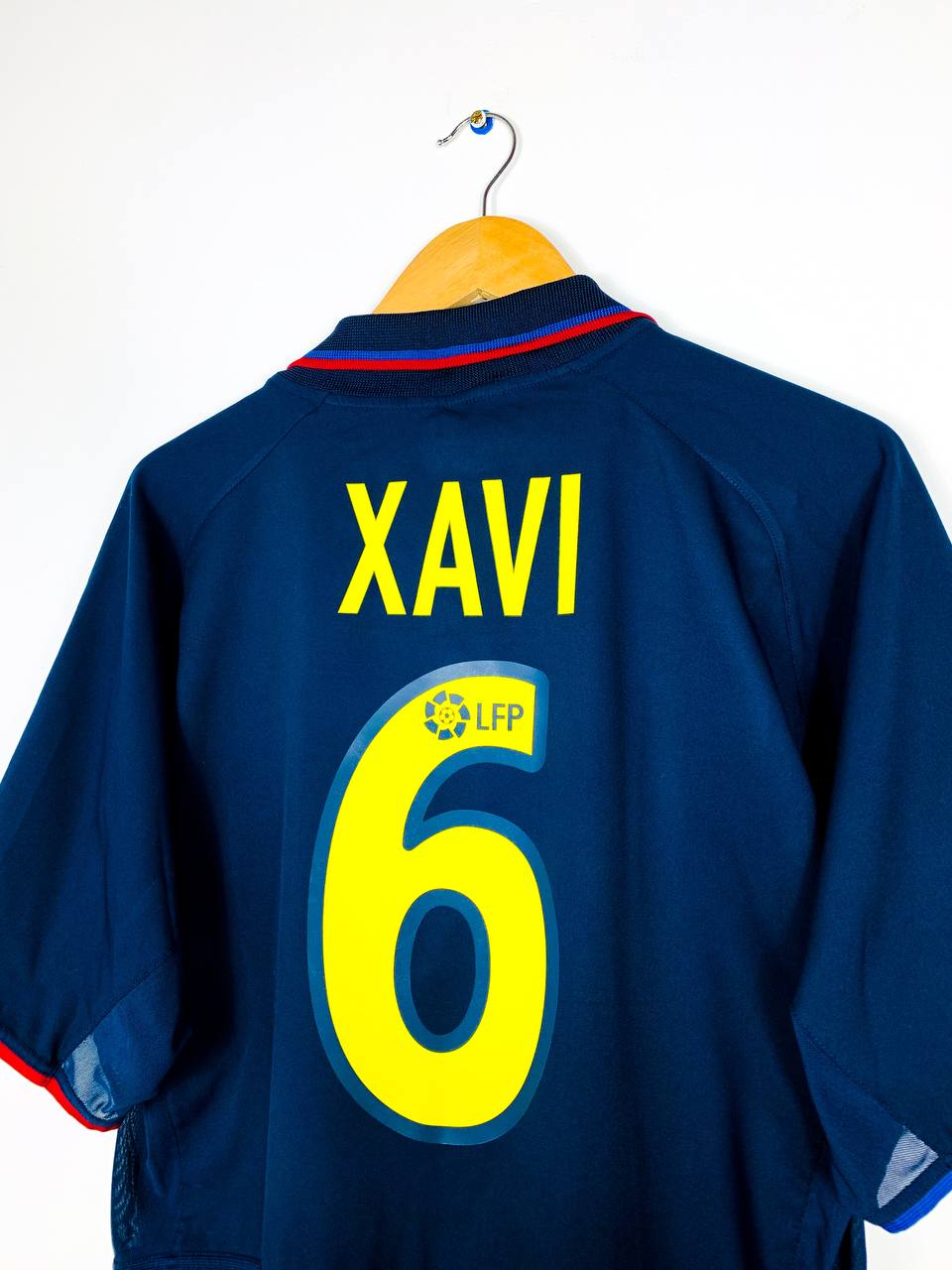 BARCELONA 2002/2003 AWAY SHIRT #6 XAVI