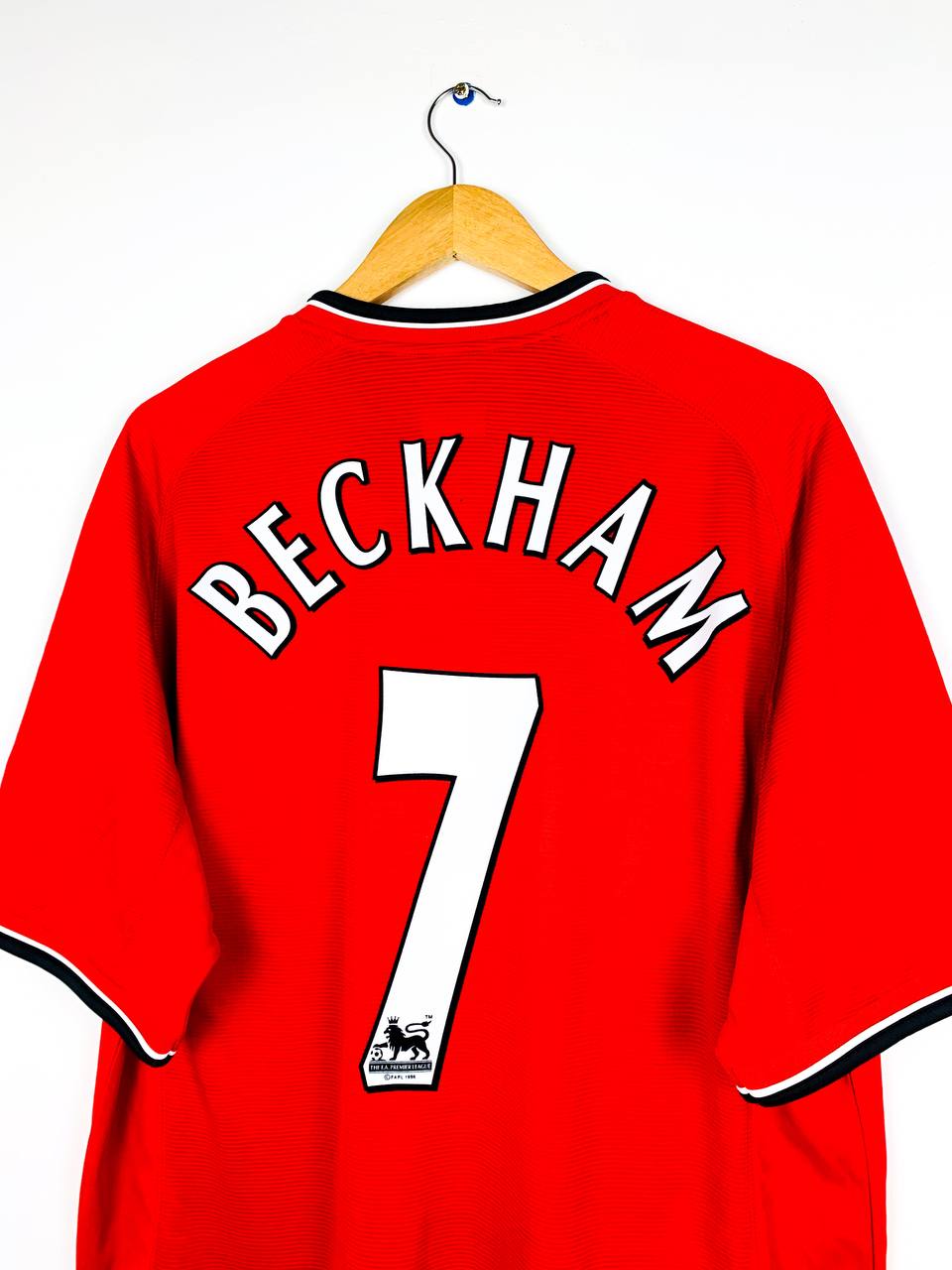 MANCHESTER UNITED 2000/2002 HOME SHIRT #7 BECKHAM [XL]