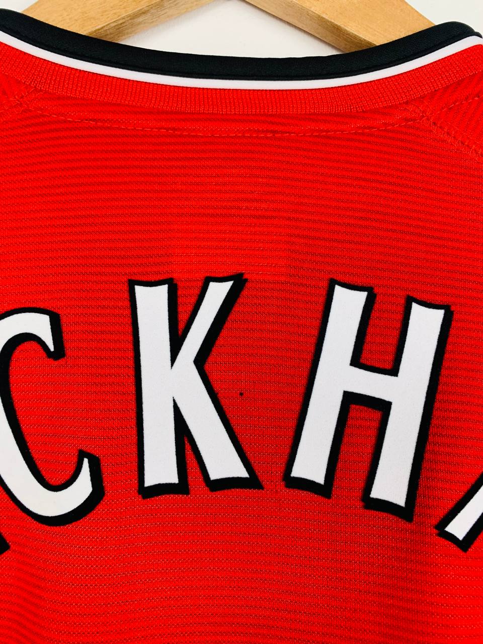 MANCHESTER UNITED 2000/2002 HOME SHIRT #7 BECKHAM [XL]