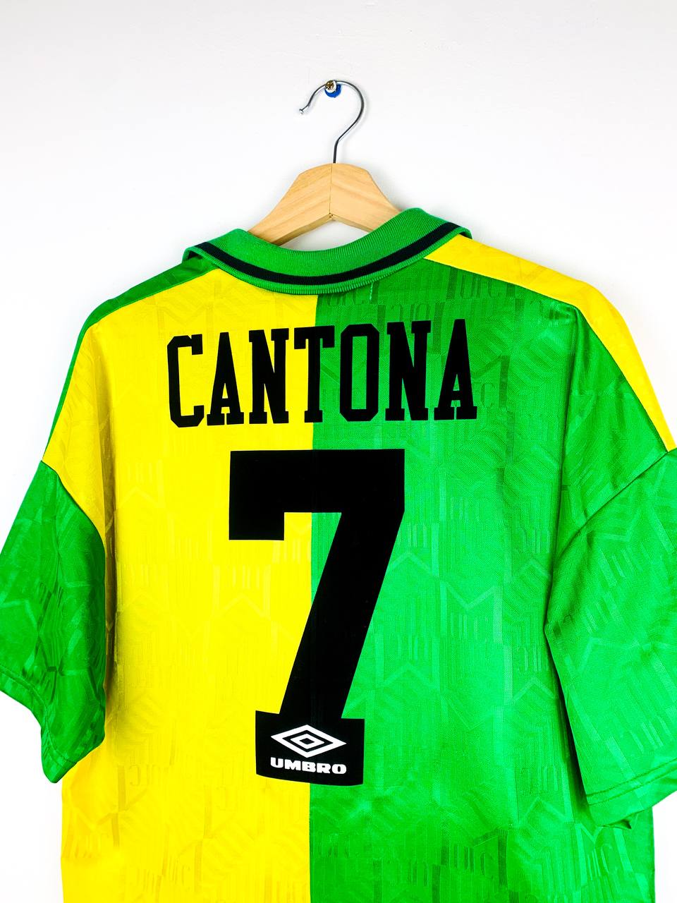 MANCHESTER UNITED 1992/1994 THIRD SHIRT #7 CANTONA