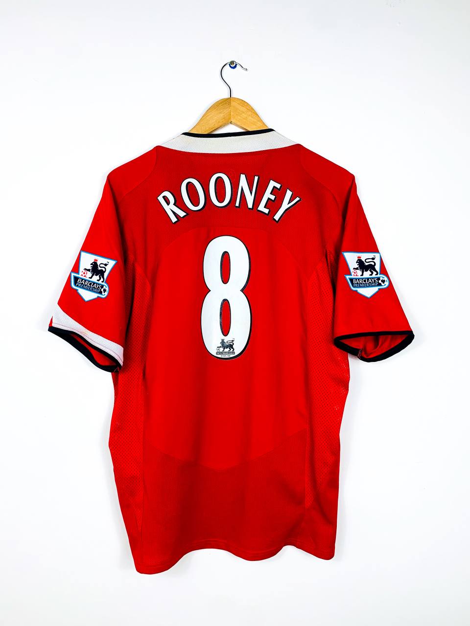 MANCHESTER UNITED 2004/2006 HOME SHIRT #8 ROONEY