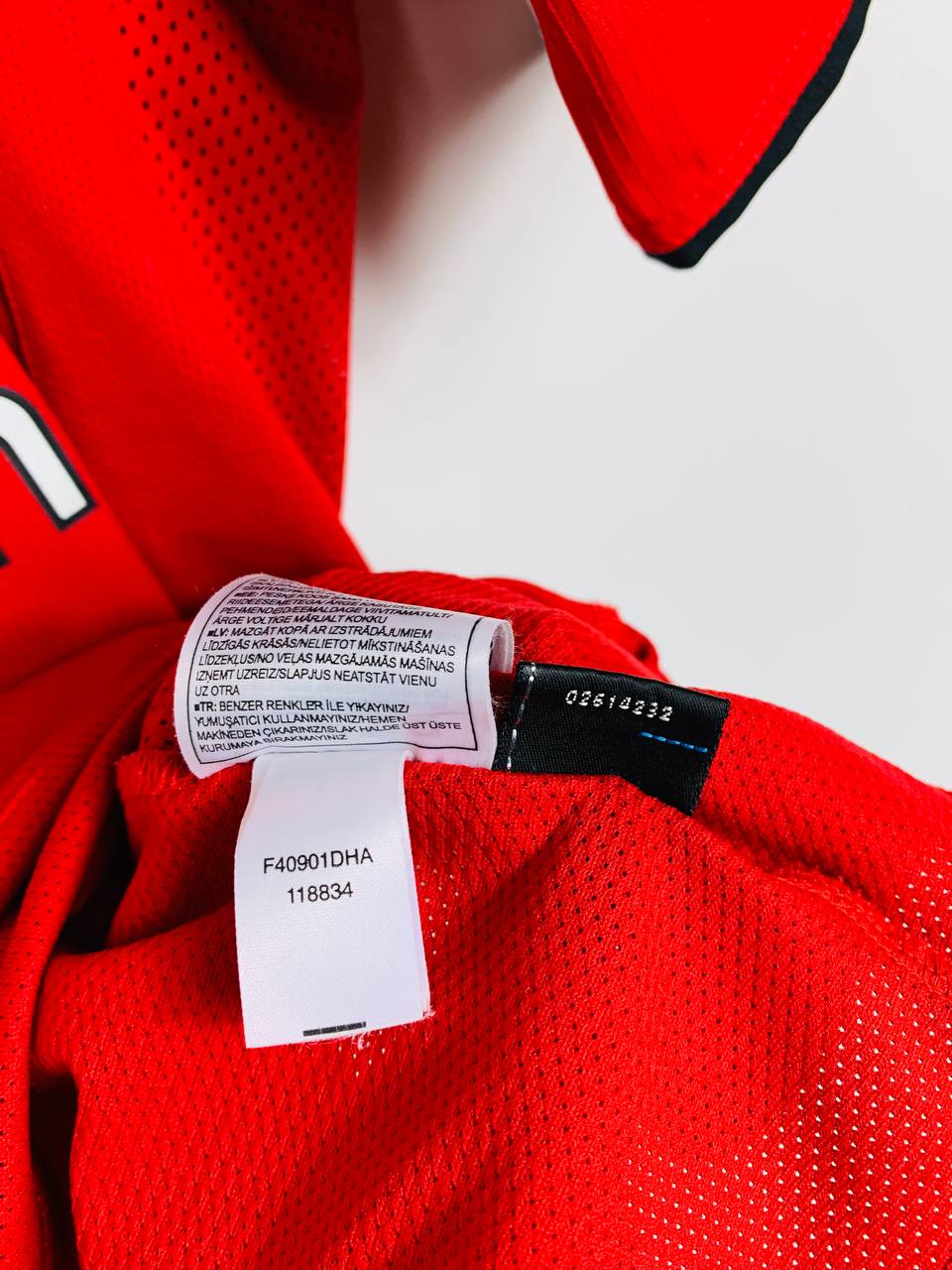 MANCHESTER UNITED 2004/2006 HOME SHIRT #7 RONALDO