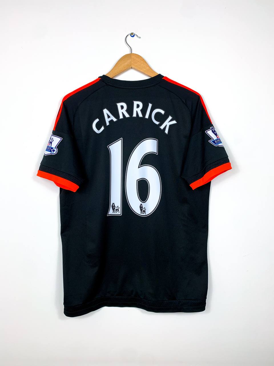 MANCHESTER UNITED 2015/2016 THIRD SHIRT #16 CARRICK