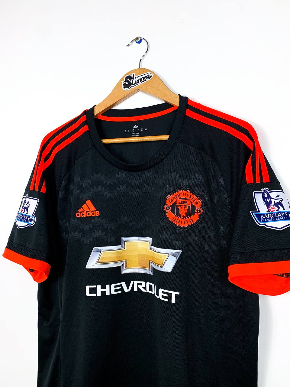 MANCHESTER UNITED 2015/2016 THIRD SHIRT #16 CARRICK