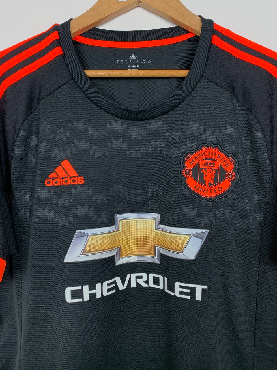 MANCHESTER UNITED 2015/2016 THIRD SHIRT #16 CARRICK
