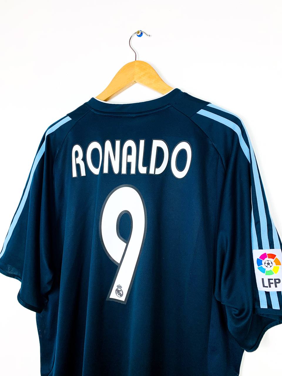 REAL MADRID 2003/2004 AWAY SHIRT #9 RONALDO [XXL]