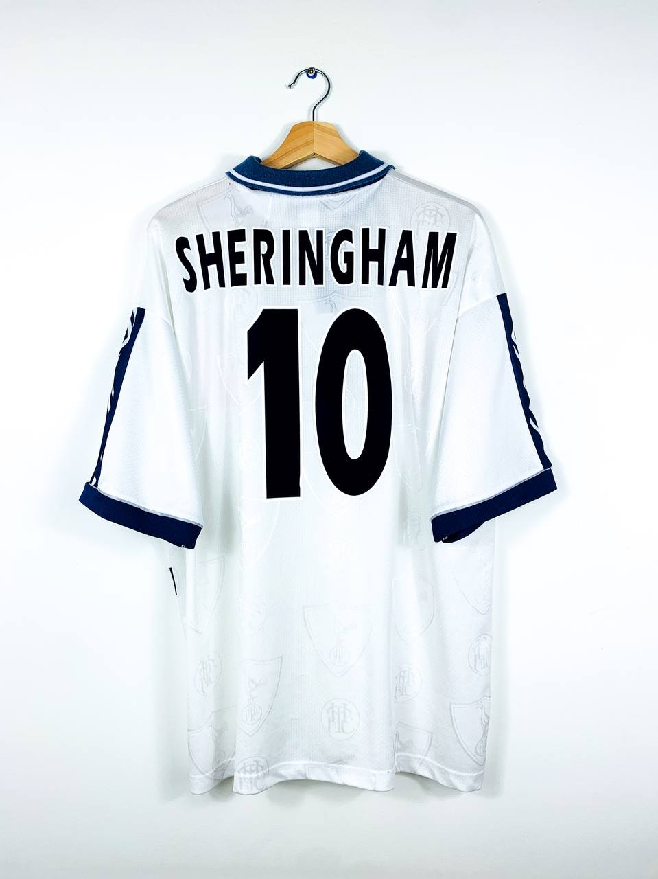 TOTTENHAM HOTSPUR 1995/1997 HOME SHIRT #10 SHERINGHAM