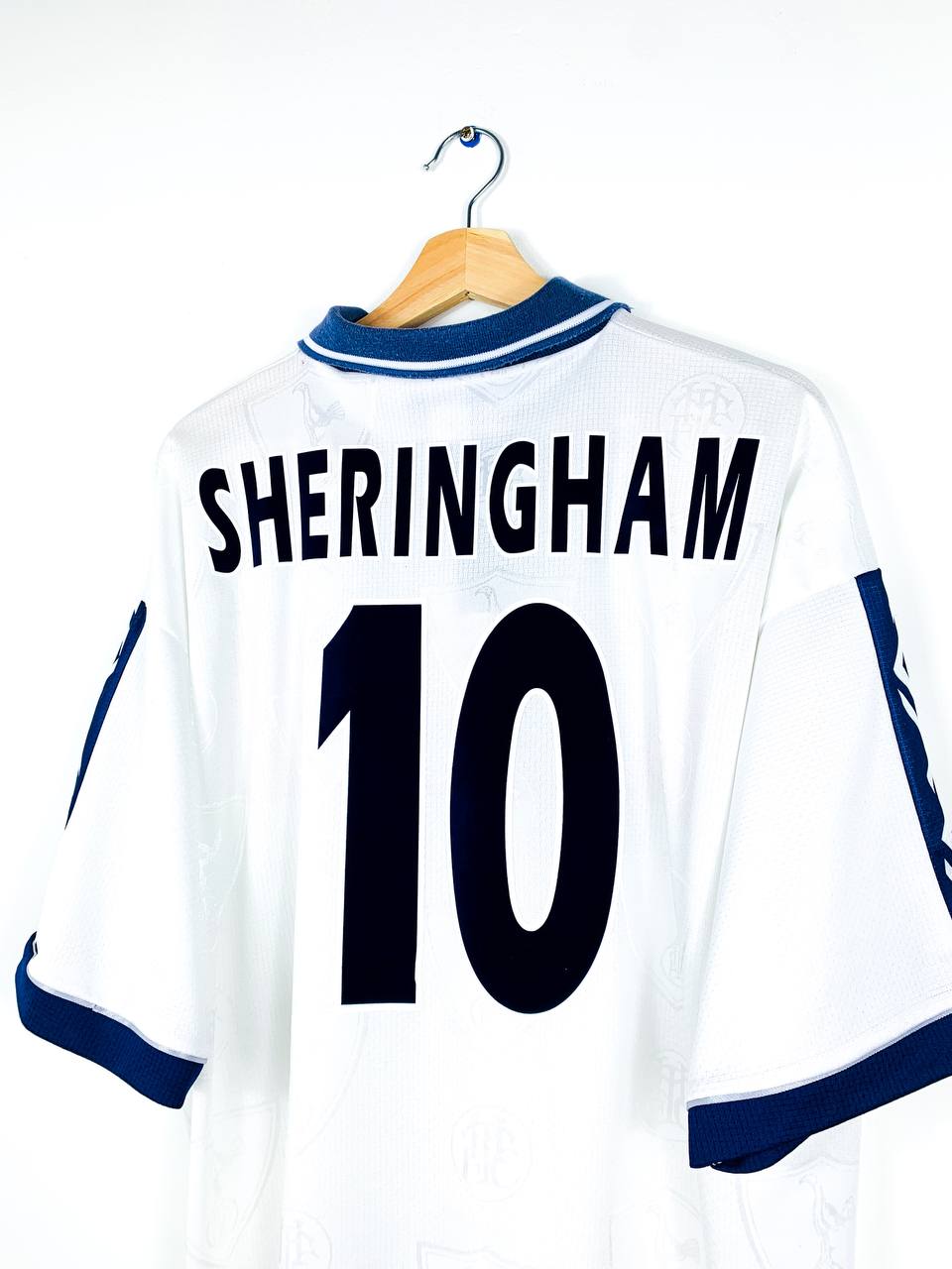 TOTTENHAM HOTSPUR 1995/1997 HOME SHIRT #10 SHERINGHAM