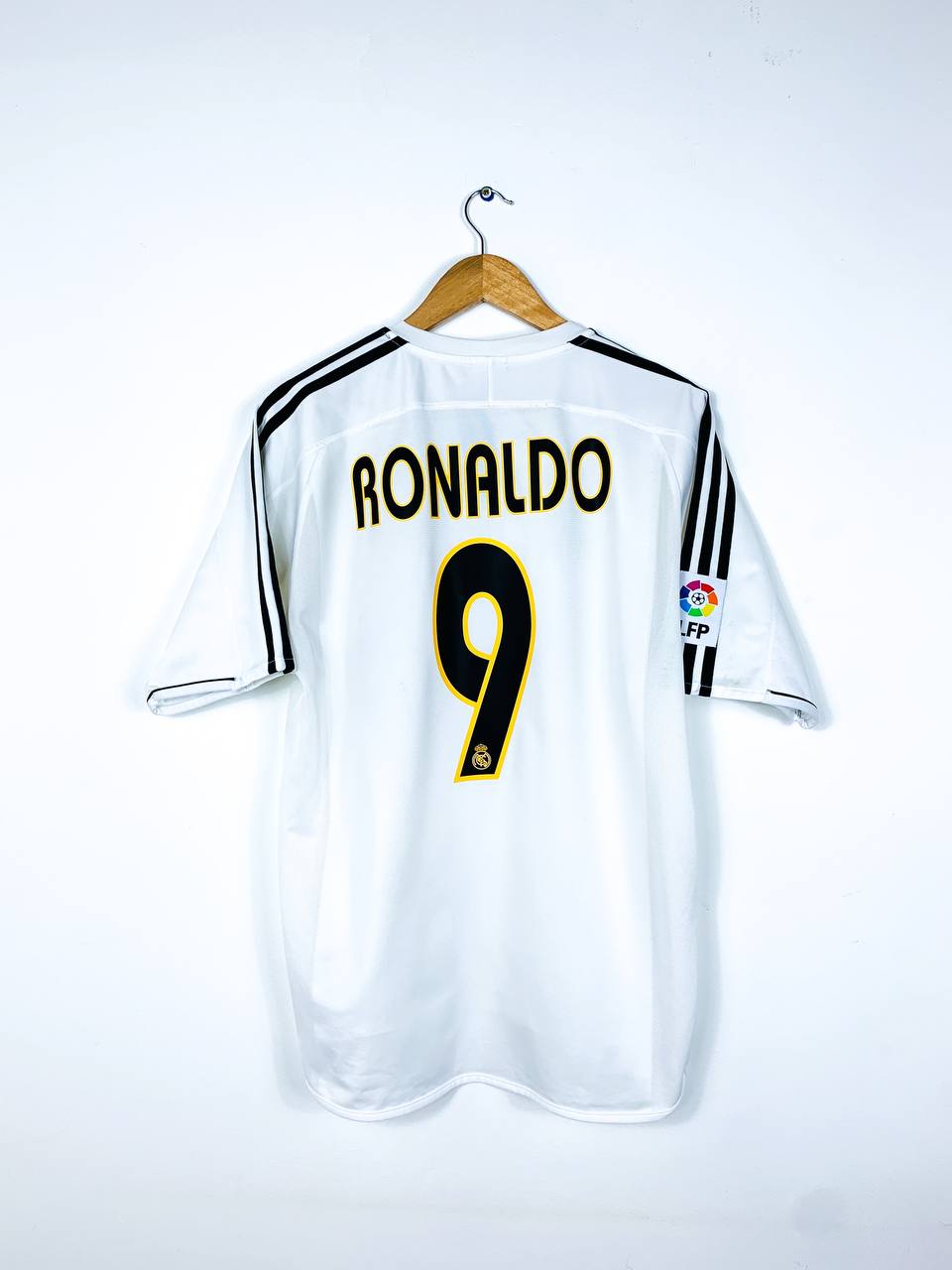 REAL MADRID 2003/2004 HOME SHIRT #9 RONALDO