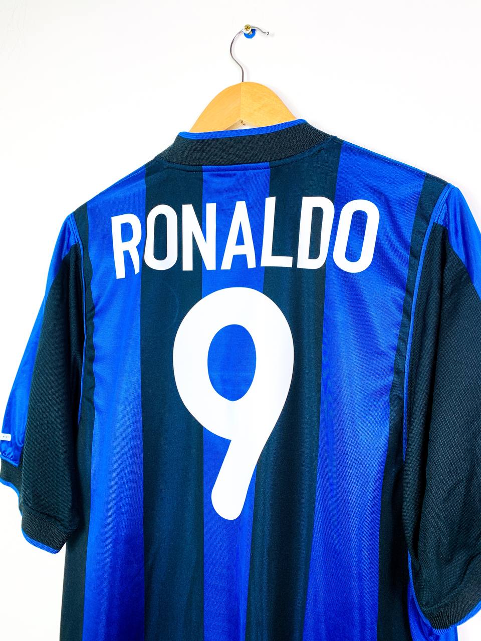 INTER MILAN 2000/2001 HOME SHIRT #9 RONALDO