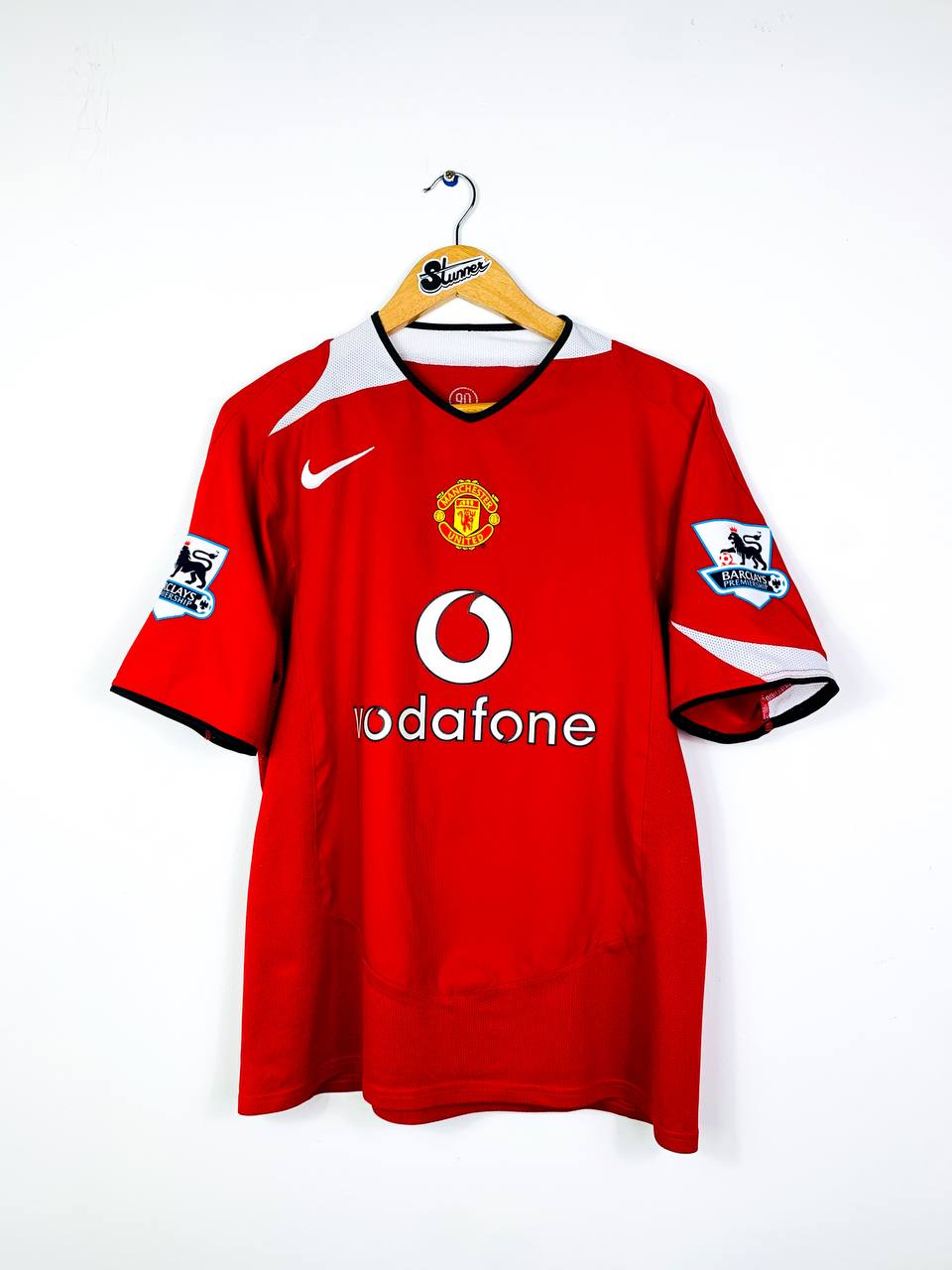 MANCHESTER UNITED 2004/2006 HOME SHIRT #11 GIGGS