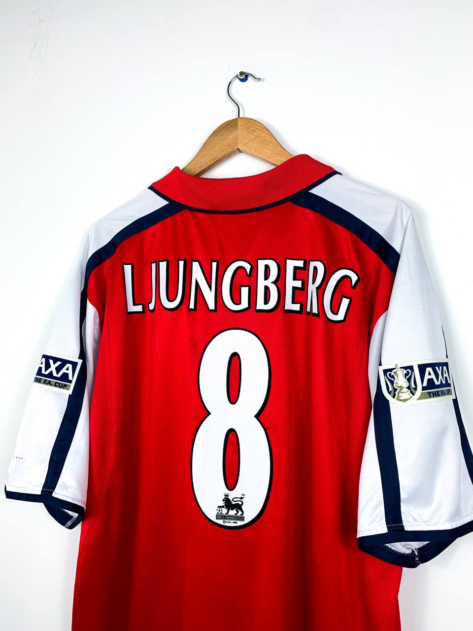 ARSENAL 2001 *FA CUP FINAL* HOME SHIRT #8 LJUNGBERG