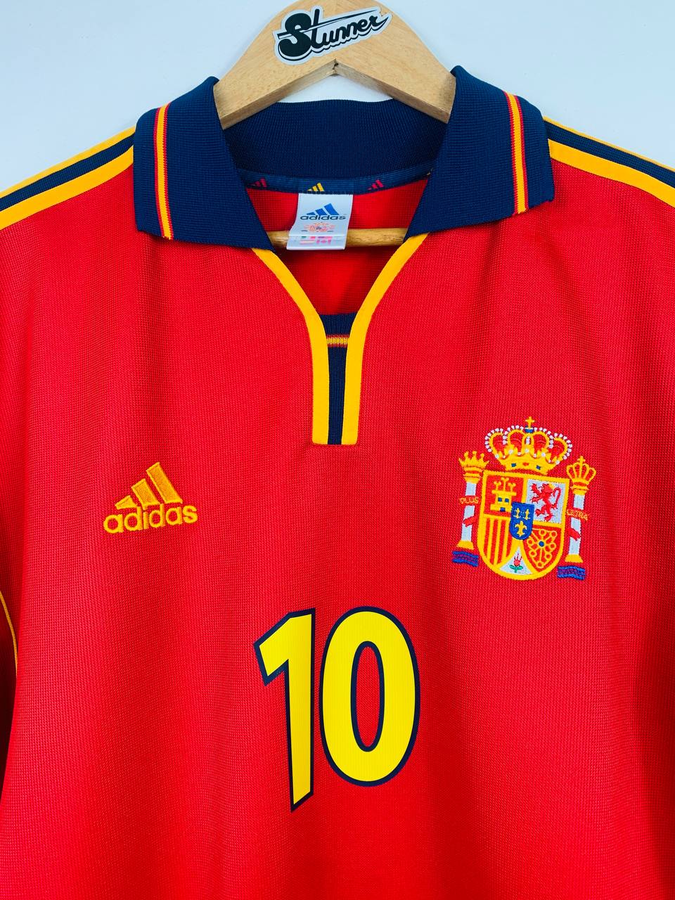 SPAIN 2000/2002 HOME SHIRT #10 RAUL