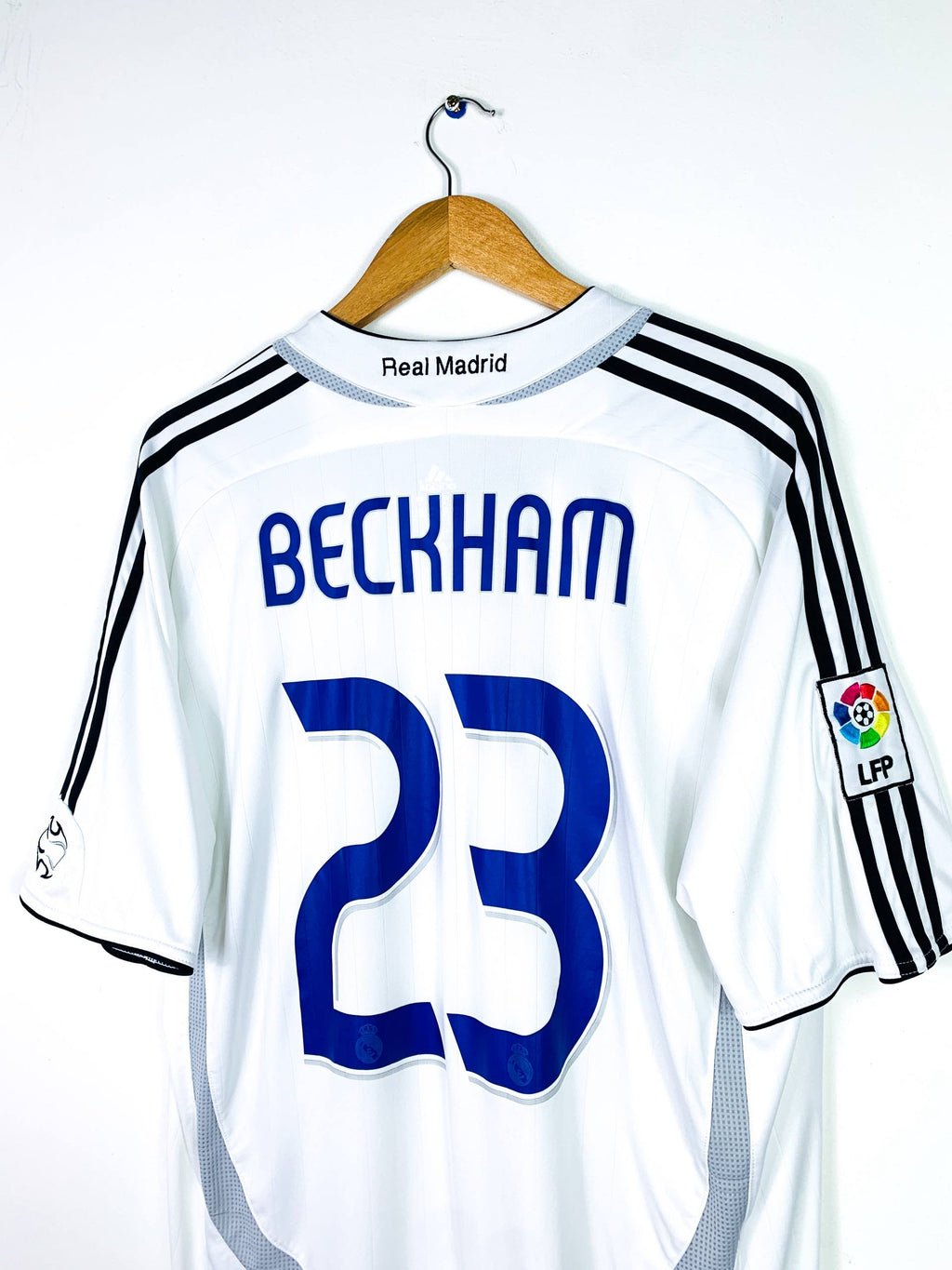 REAL MADRID 2006/2007 HOME SHIRT #23 BECKHAM [XL]
