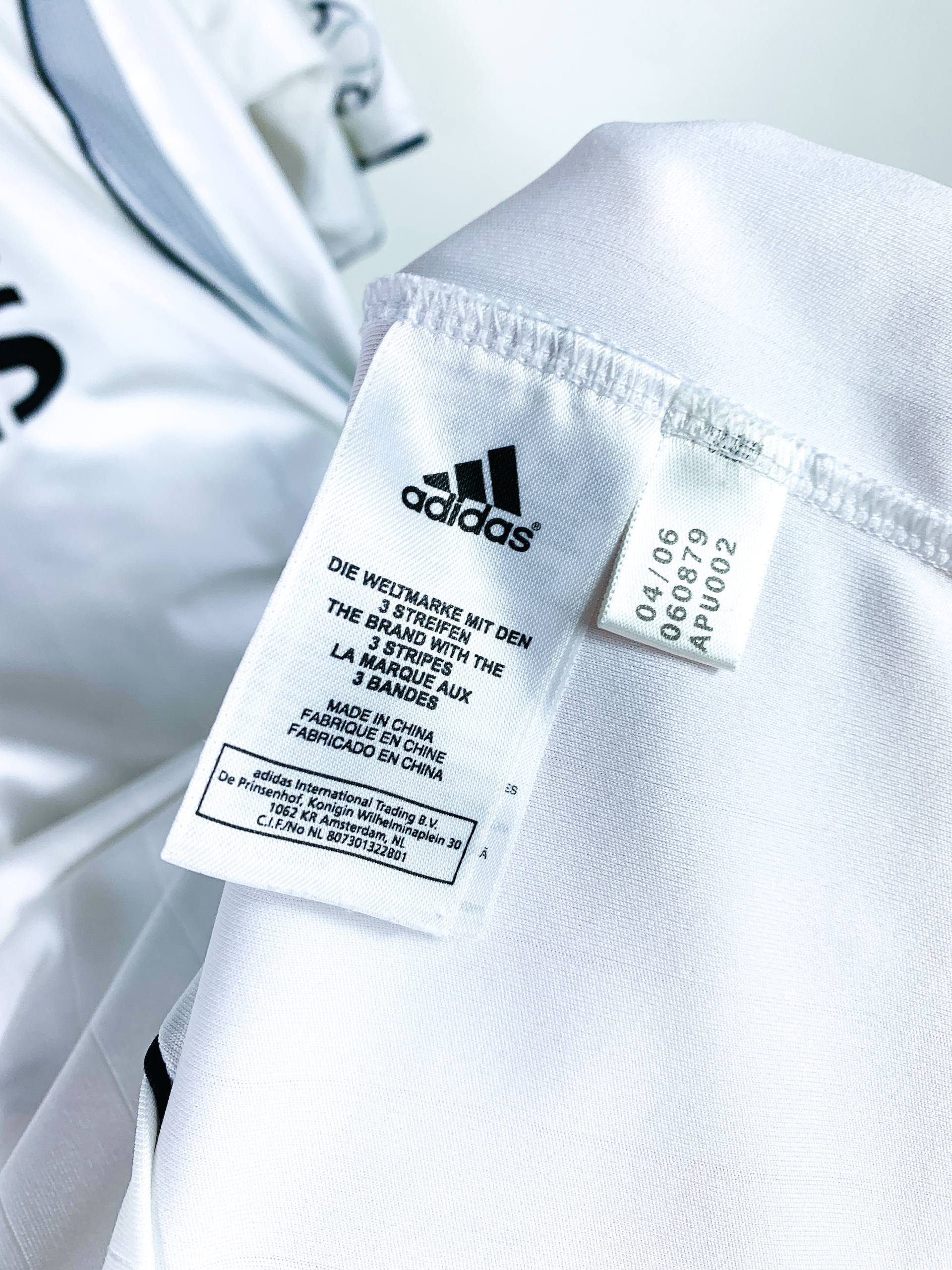 REAL MADRID 2006/2007 HOME SHIRT #23 BECKHAM [XL]