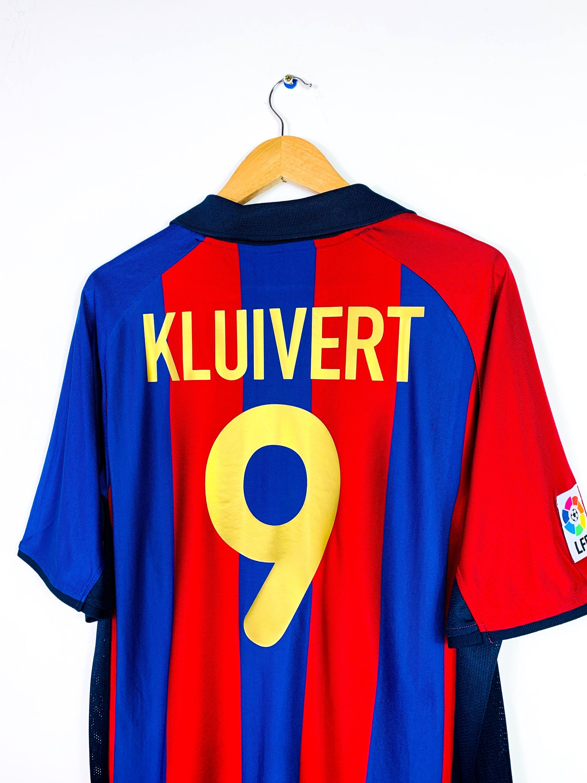 BARCELONA 2001/2002 HOME SHIRT #9 KLUIVERT [L]