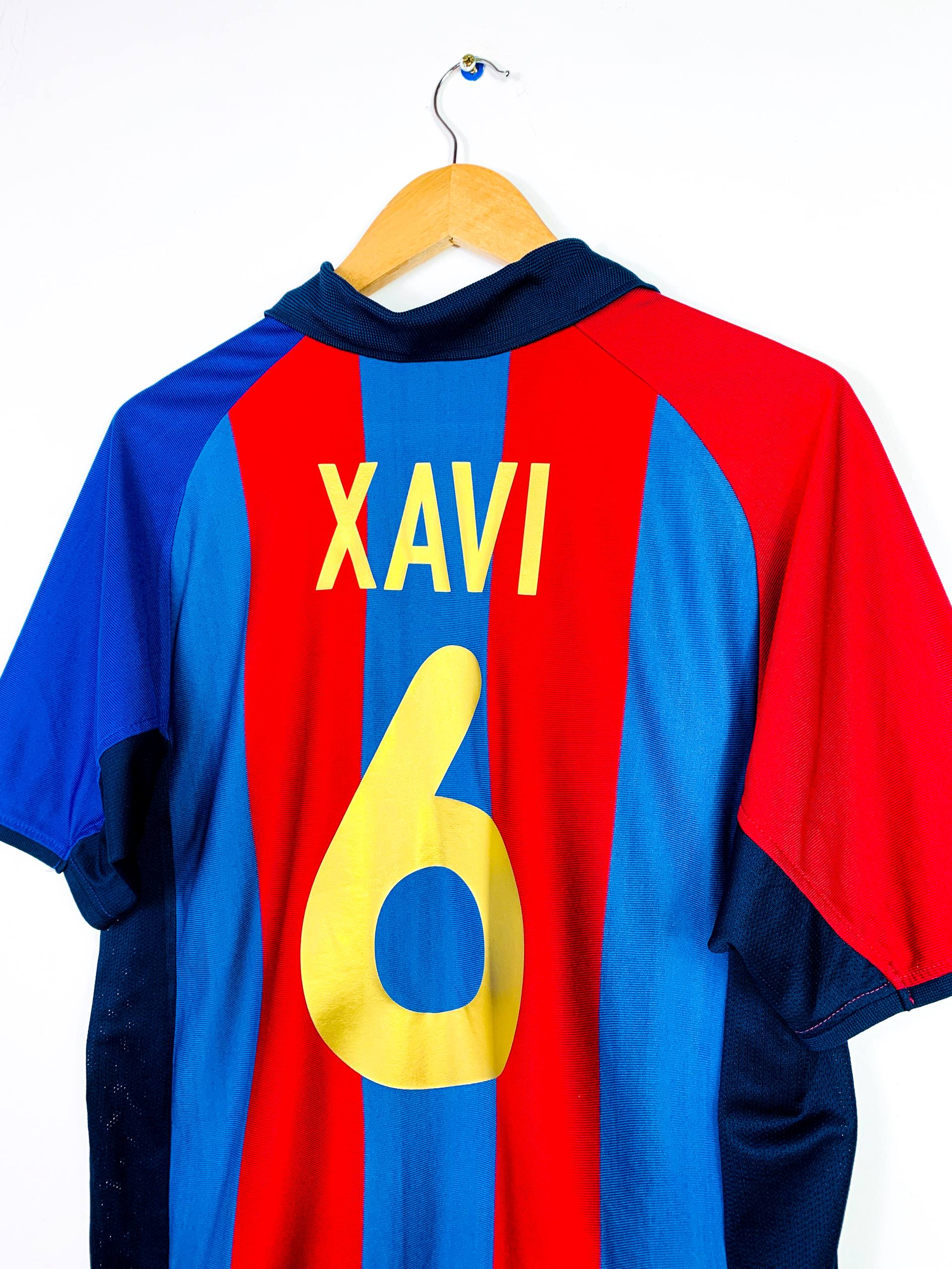 BARCELONA 2001/2002 HOME SHIRT #6 XAVI [M]