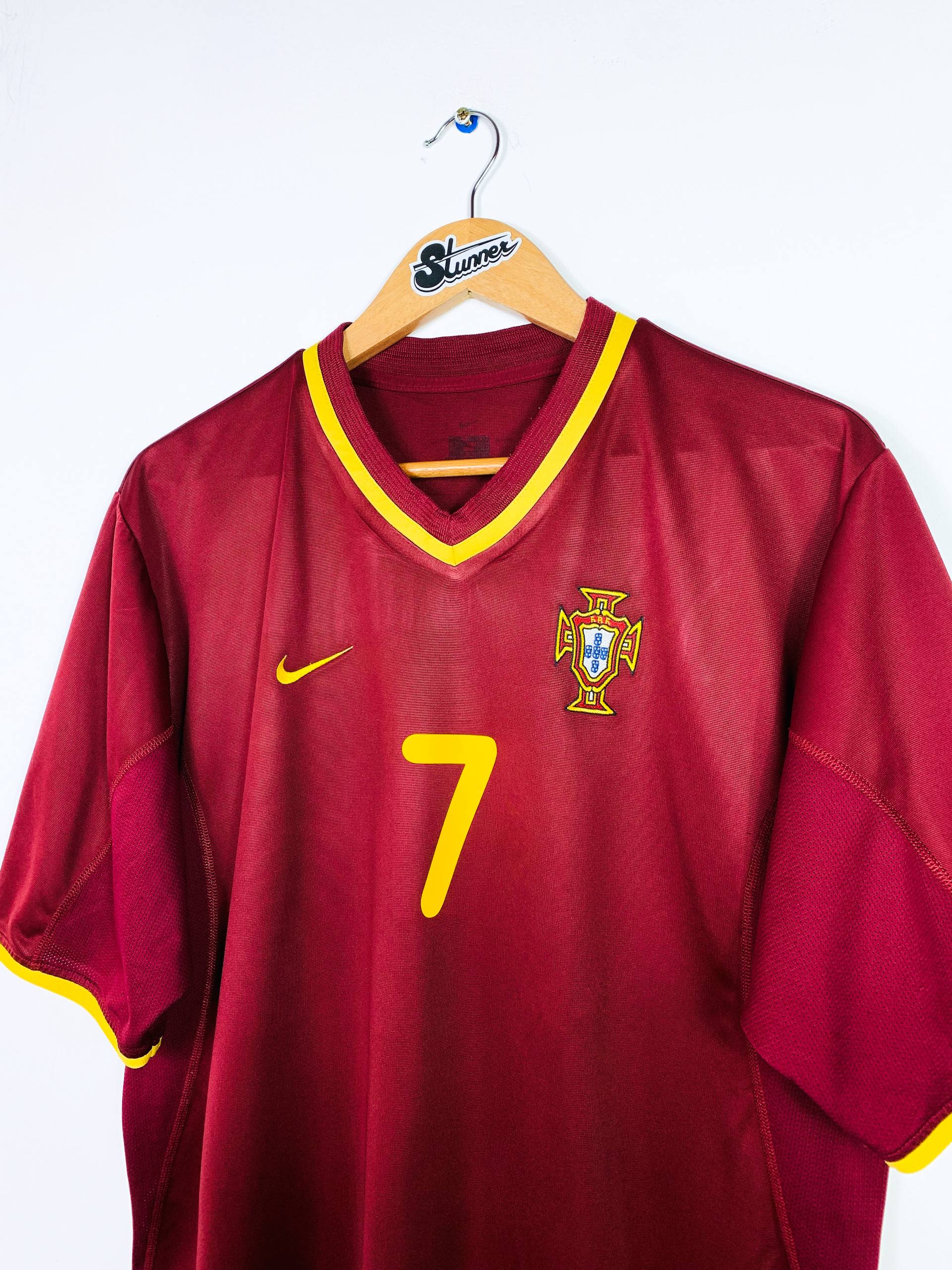 PORTUGAL 2000/2002 HOME SHIRT #7 FIGO [L]