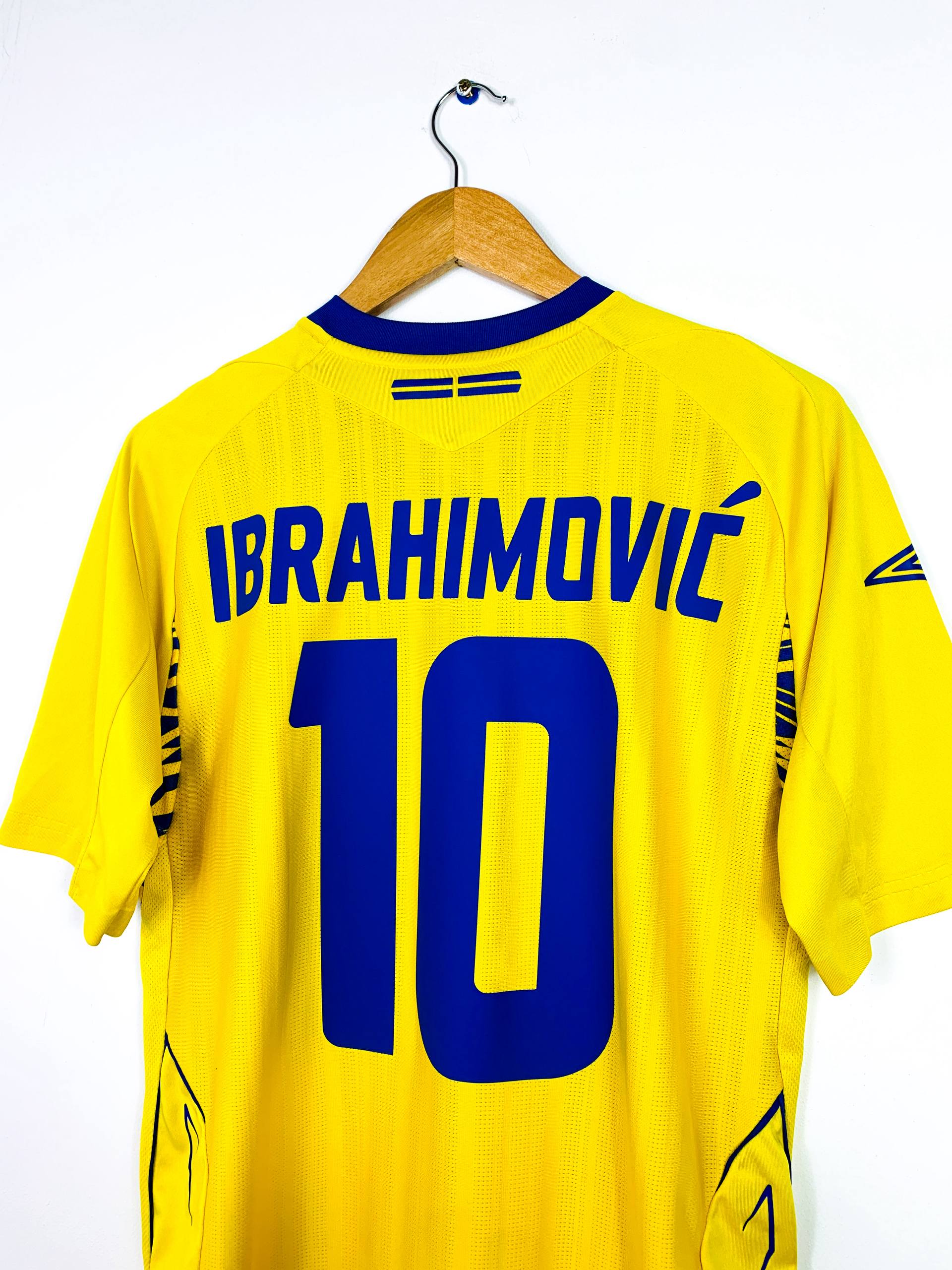 SWEDEN 2007/2009 HOME SHIRT #10 IBRAHIMOVIC [M]