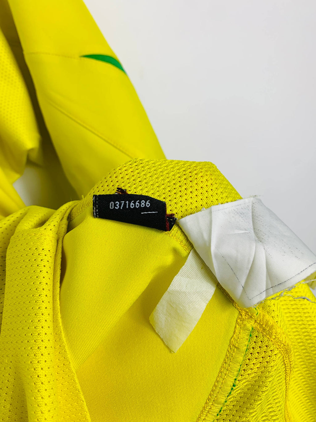 BRAZIL 2004/2006 HOME SHIRT #10 RONALDINHO [M]