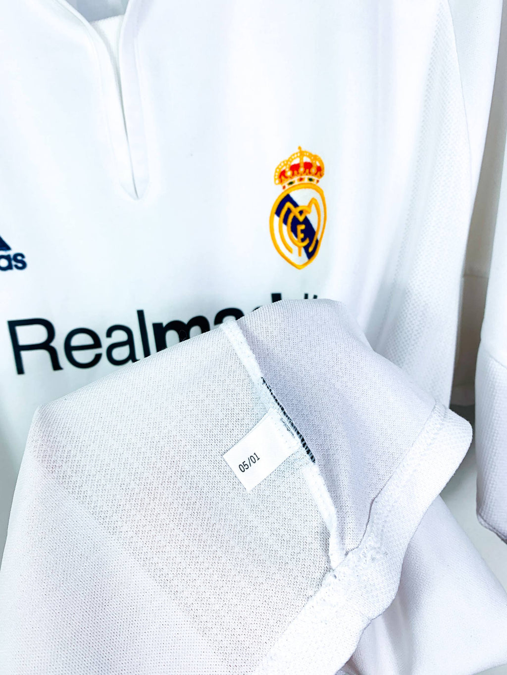 REAL MADRID 2001/2002 HOME SHIRT #5 ZIDANE [L]