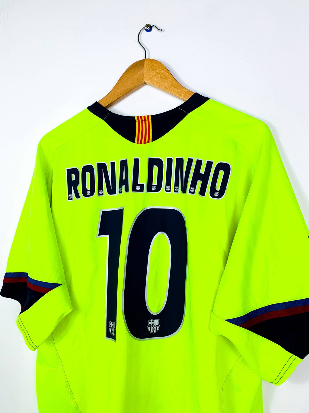 BARCELONA 2005/2006 AWAY SHIRT #10 RONALDINHO [XL]