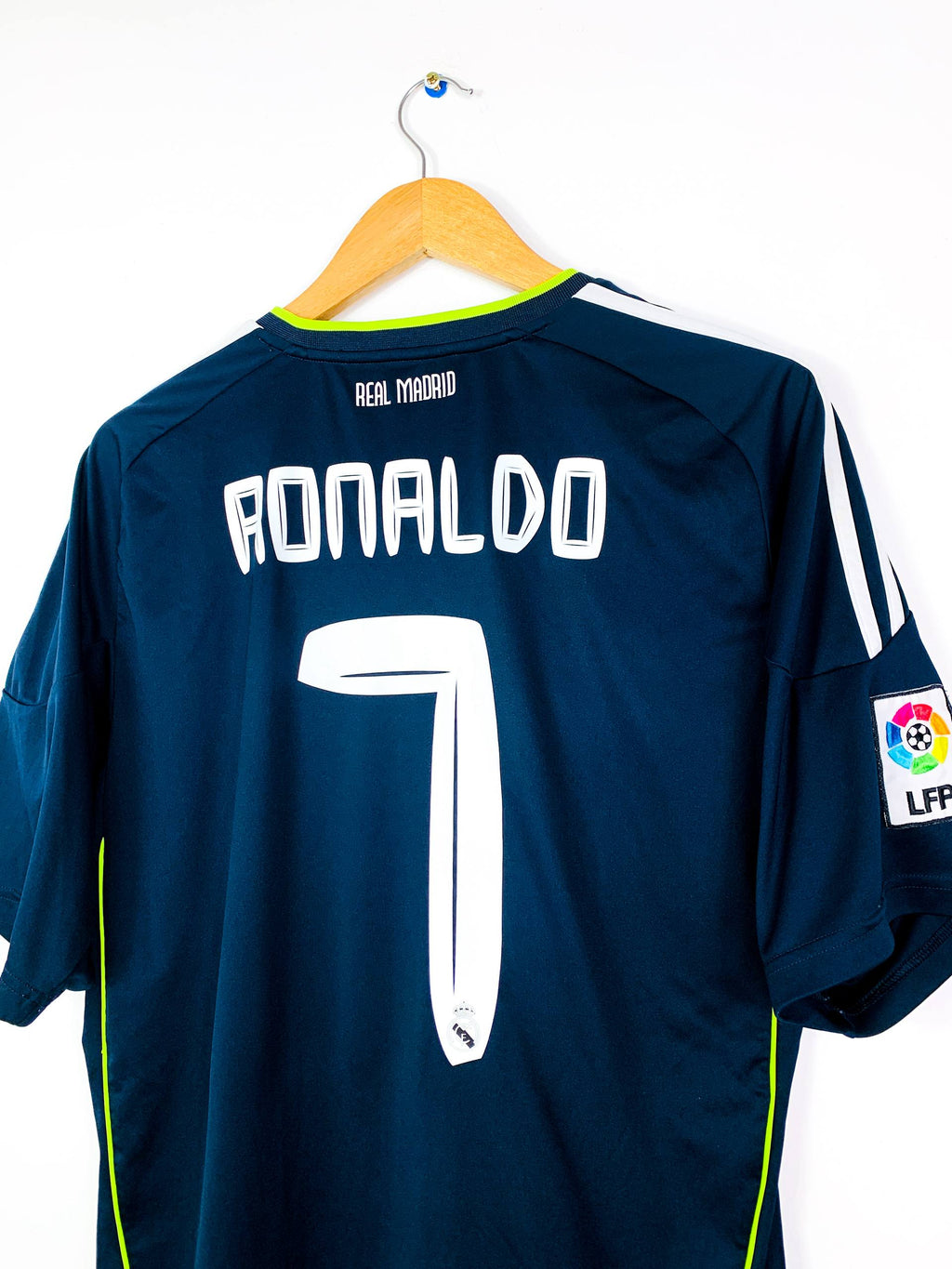 REAL MADRID 2010/2011 AWAY SHIRT #7 RONALDO [M/L]