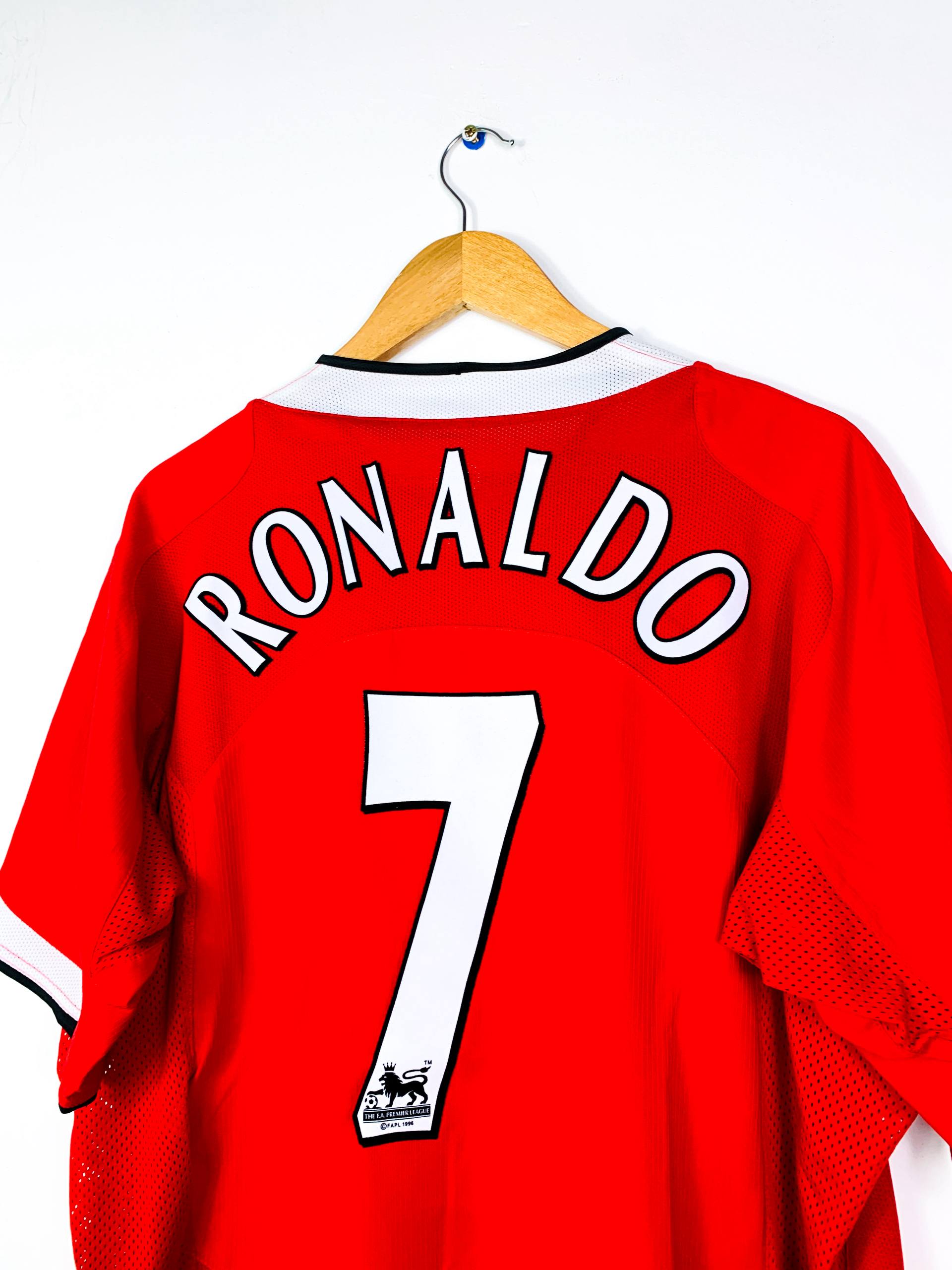 MANCHESTER UNITED 2004/2006 HOME SHIRT #7 RONALDO [XL]