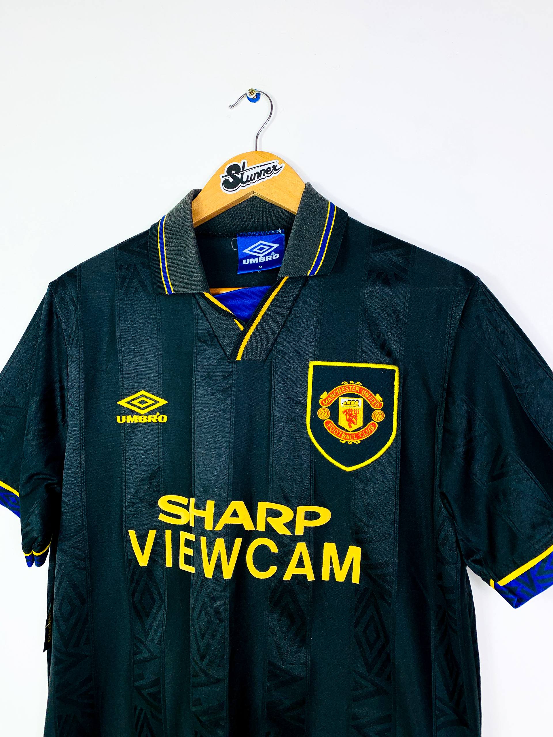 MANCHESTER UNITED 1993/1995 AWAY SHIRT #7 CANTONA [M]