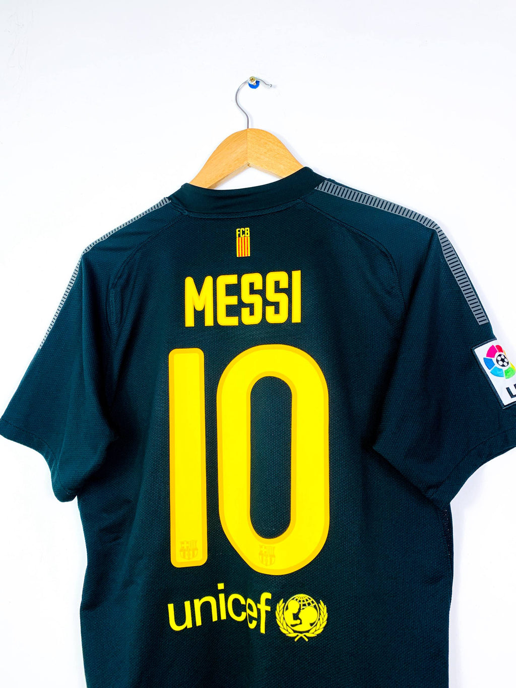 BARCELONA 2011/2012 AWAY SHIRT #10 MESSI [M]