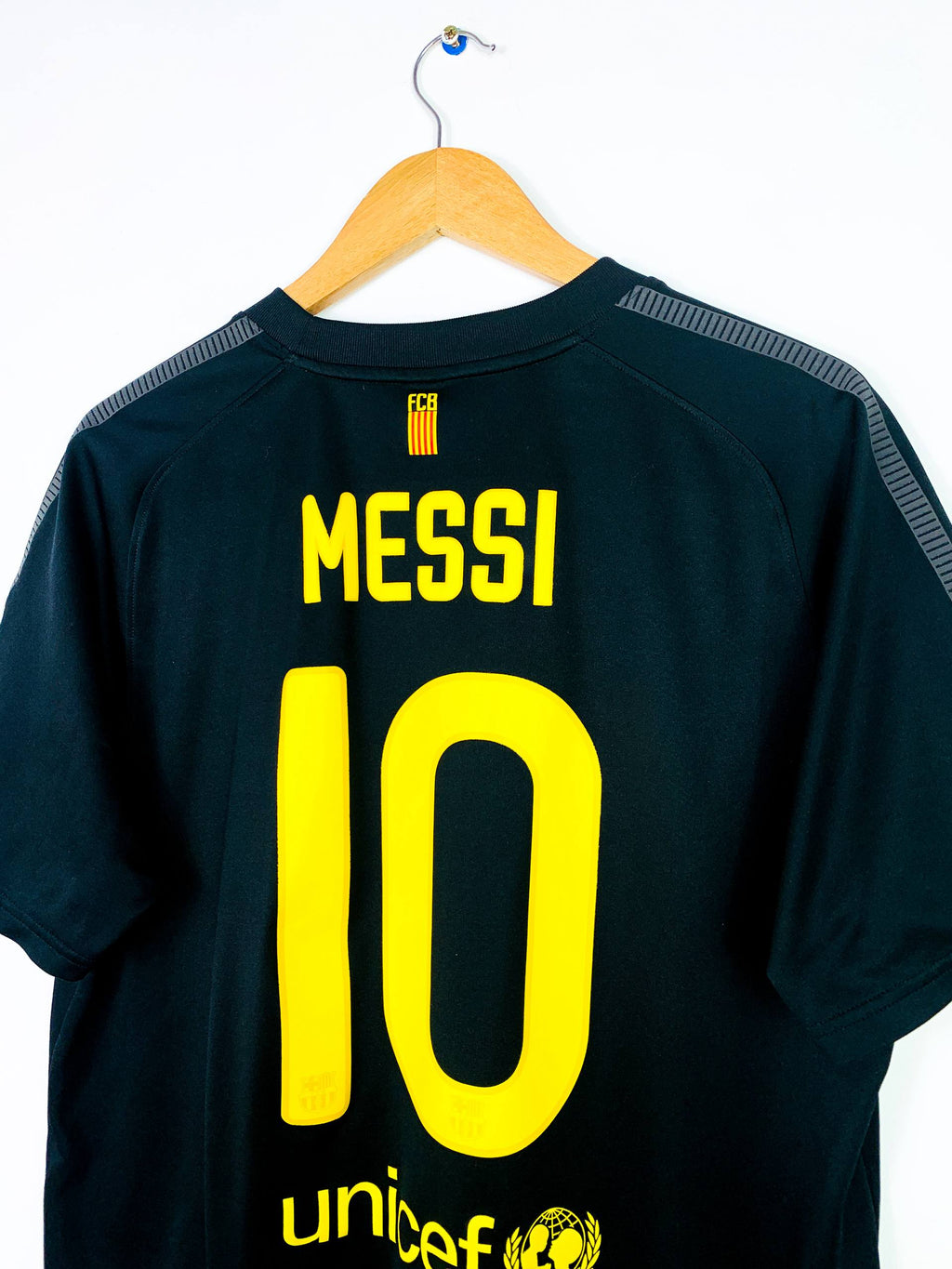 BARCELONA 2011/2012 AWAY SHIRT *BASIC* #10 MESSI [L]