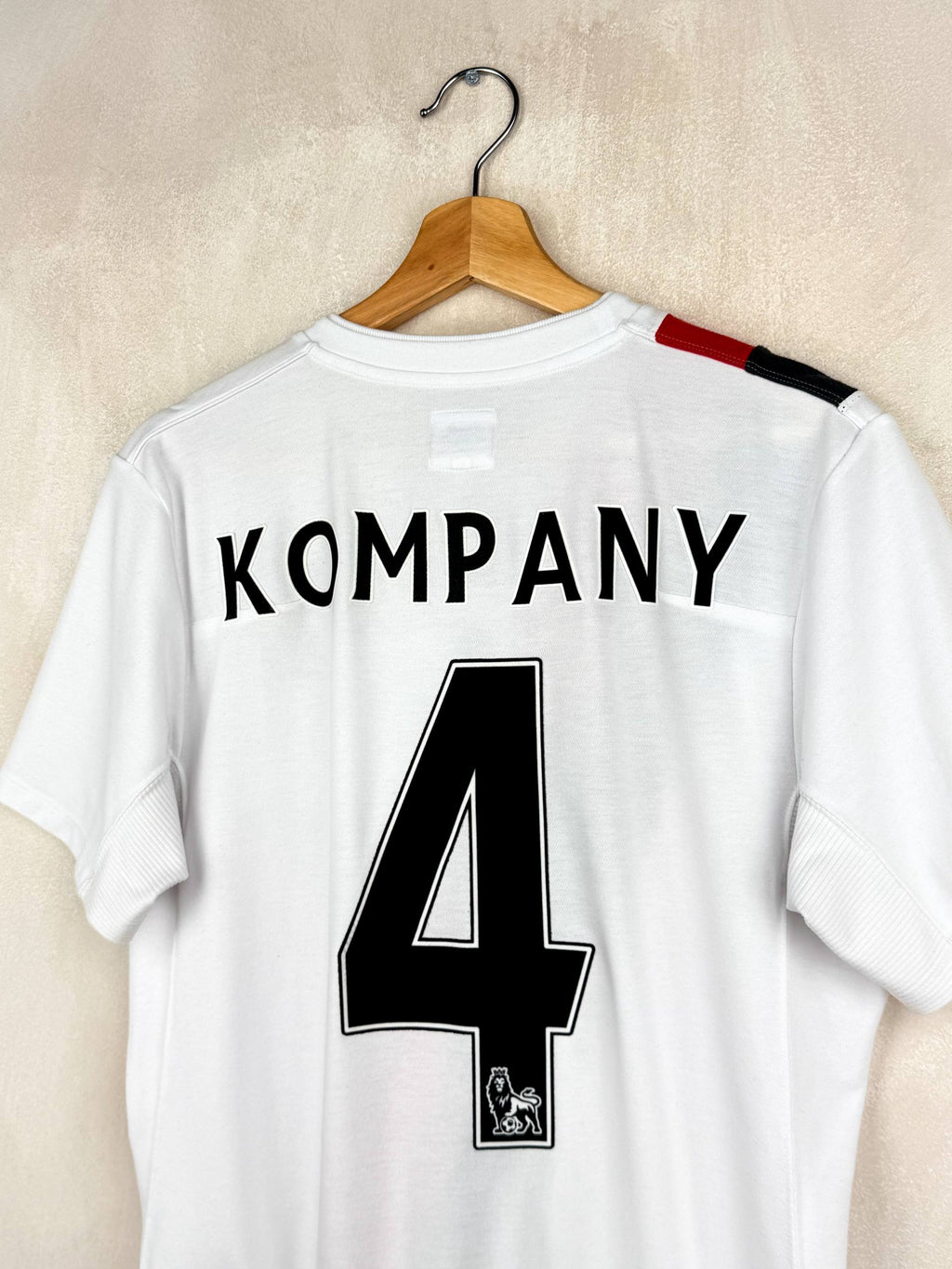 MANCHESTER CITY 2009/2011 THIRD SHIRT #4 KOMPANY [M]