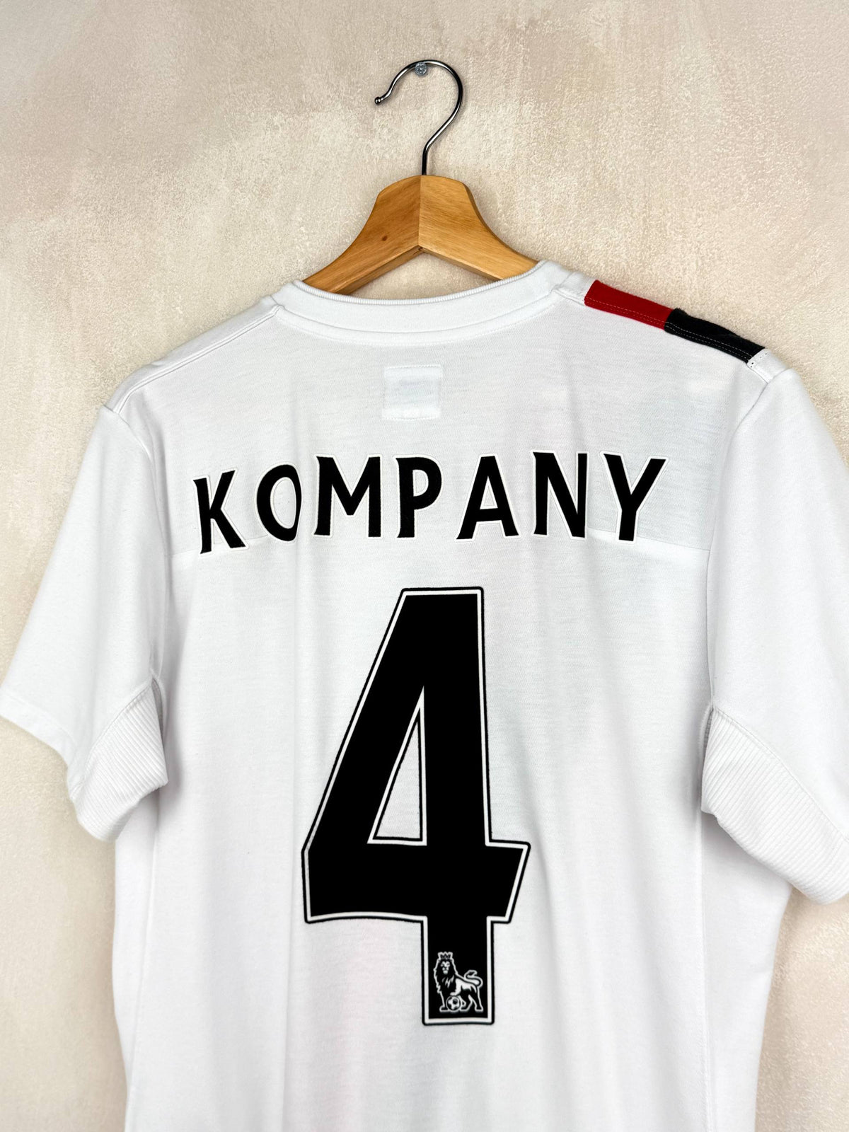 MANCHESTER CITY 2009/2011 THIRD SHIRT #4 KOMPANY [M]