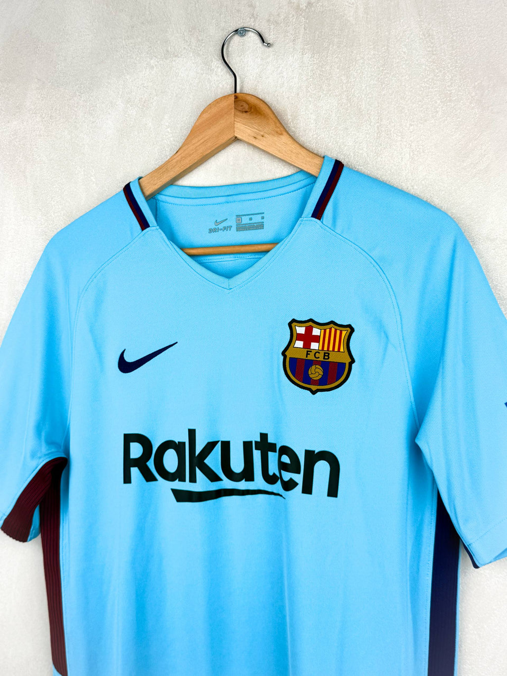 BARCELONA 2017/2018 AWAY SHIRT #8 INIESTA [M]
