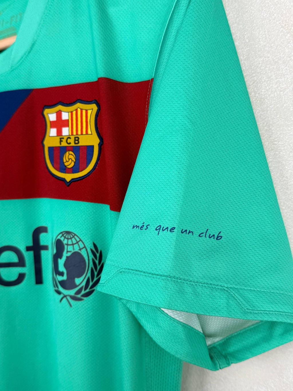 BARCELONA 2010/2011 AWAY SHIRT #10 MESSI [S]