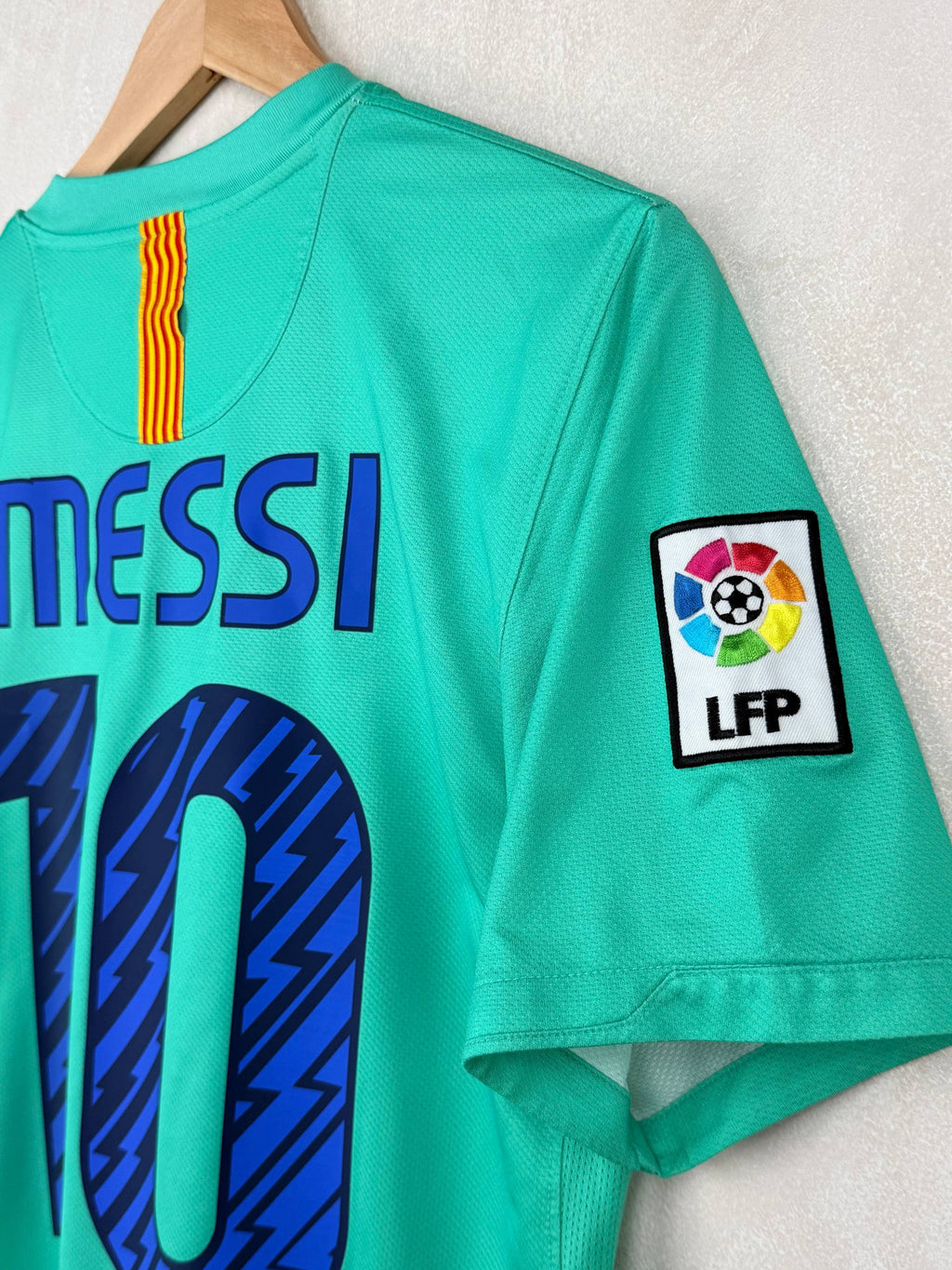 BARCELONA 2010/2011 AWAY SHIRT #10 MESSI [S]