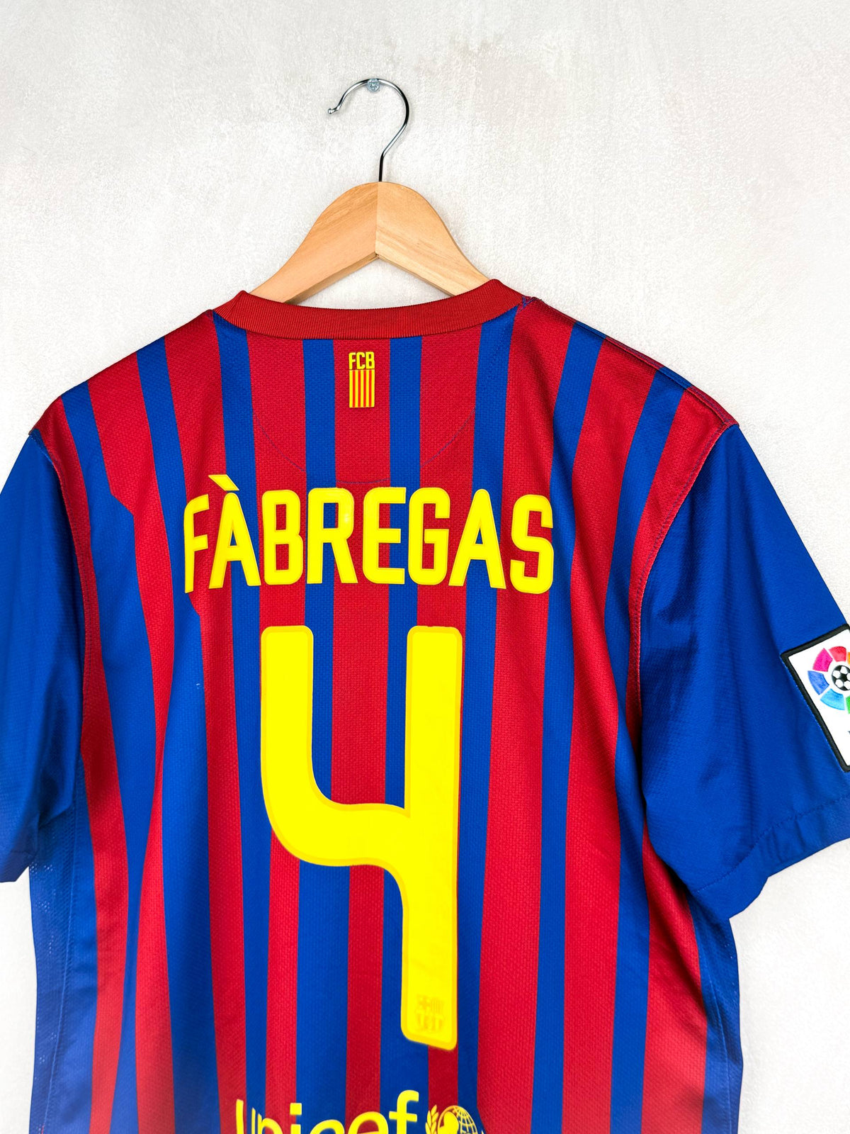 BARCELONA 2011/2012 HOME SHIRT #4 FABREGAS [M]